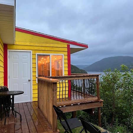 Knotty Pine Ocean Front Suite - Adults Only 인고니시 외부 사진
