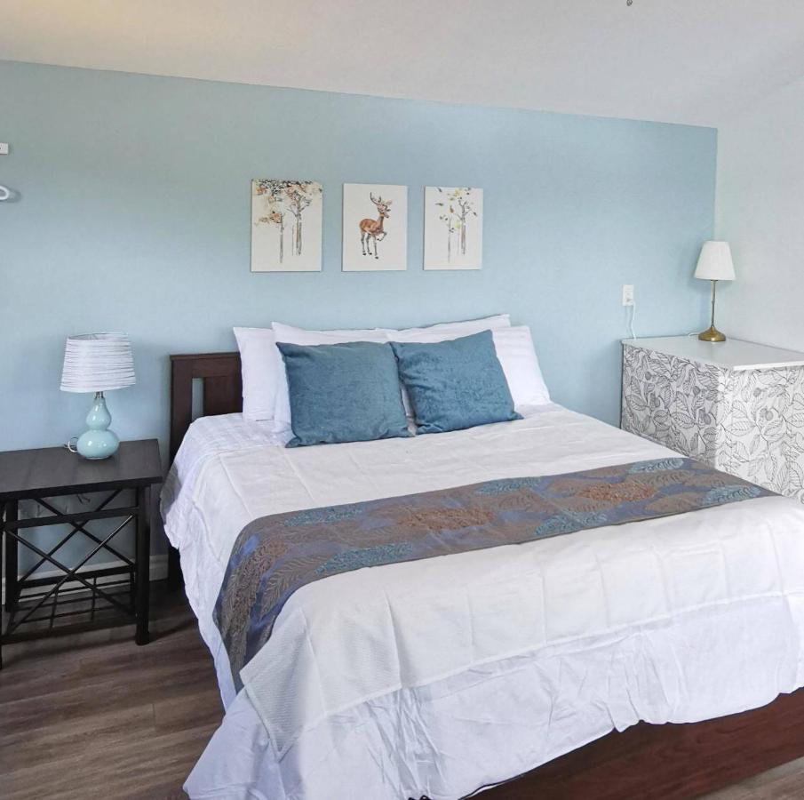 Knotty Pine Ocean Front Suite - Adults Only 인고니시 외부 사진