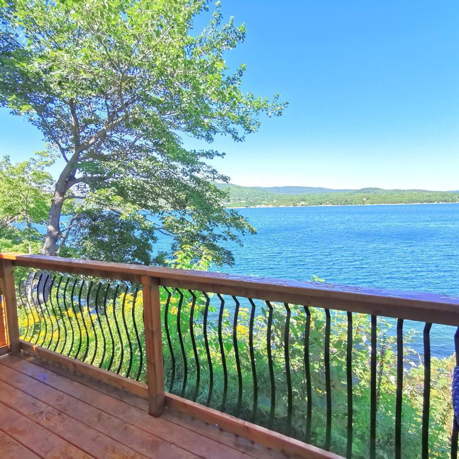 Knotty Pine Ocean Front Suite - Adults Only 인고니시 외부 사진