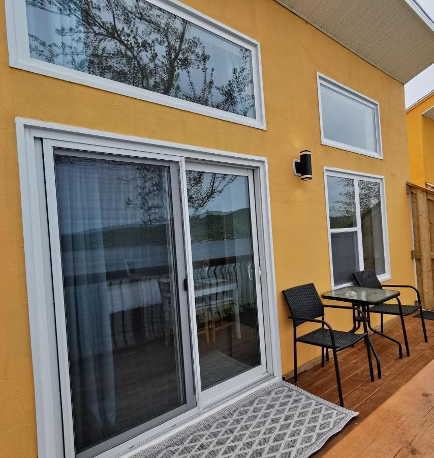 Knotty Pine Ocean Front Suite - Adults Only 인고니시 외부 사진