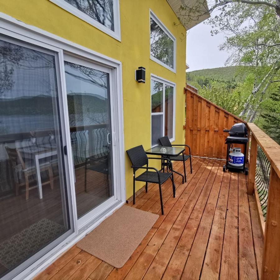 Knotty Pine Ocean Front Suite - Adults Only 인고니시 외부 사진