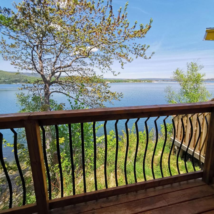 Knotty Pine Ocean Front Suite - Adults Only 인고니시 외부 사진